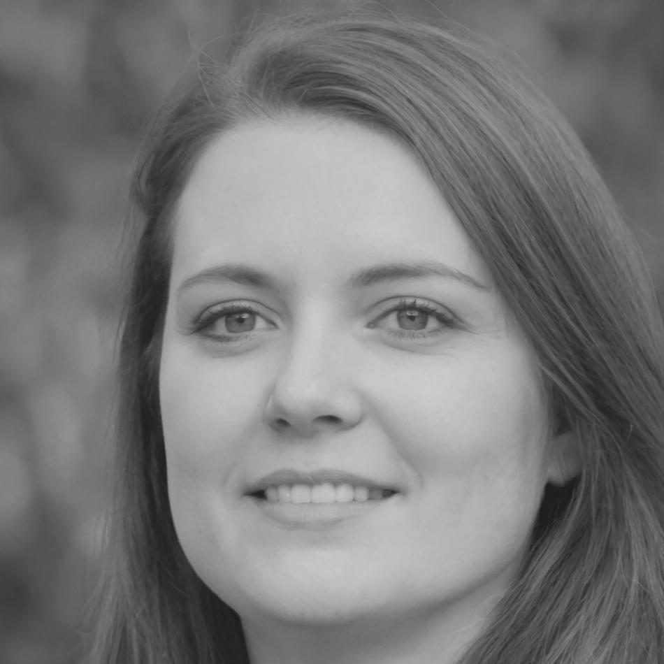 Fiona Ashworth, Business Communication Analyst at aviontherex